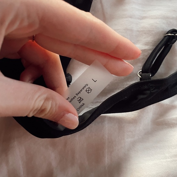 BLACK BIKINI TOP - Picture 3 of 3